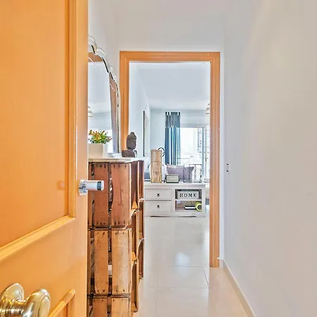 Moli Baix Apartment *